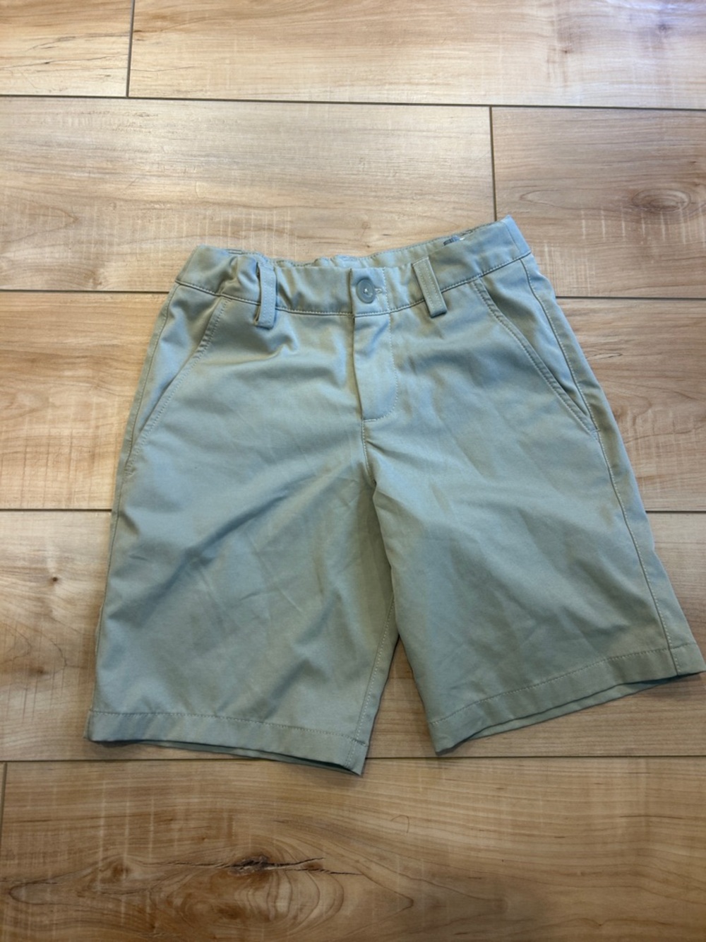 Under Armour Men's Light Khaki Flat Front Shorts